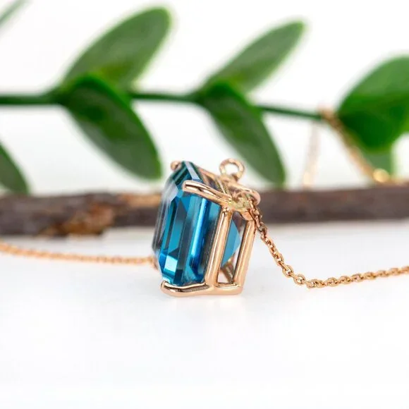 8.3cts London Blue Topaz Necklace in 14K Solid GoldFine Jewelry